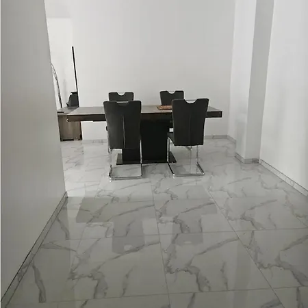 Refait à Neuf I 4 à Louer Individuellement I Business Travelers Alloggio in famiglia